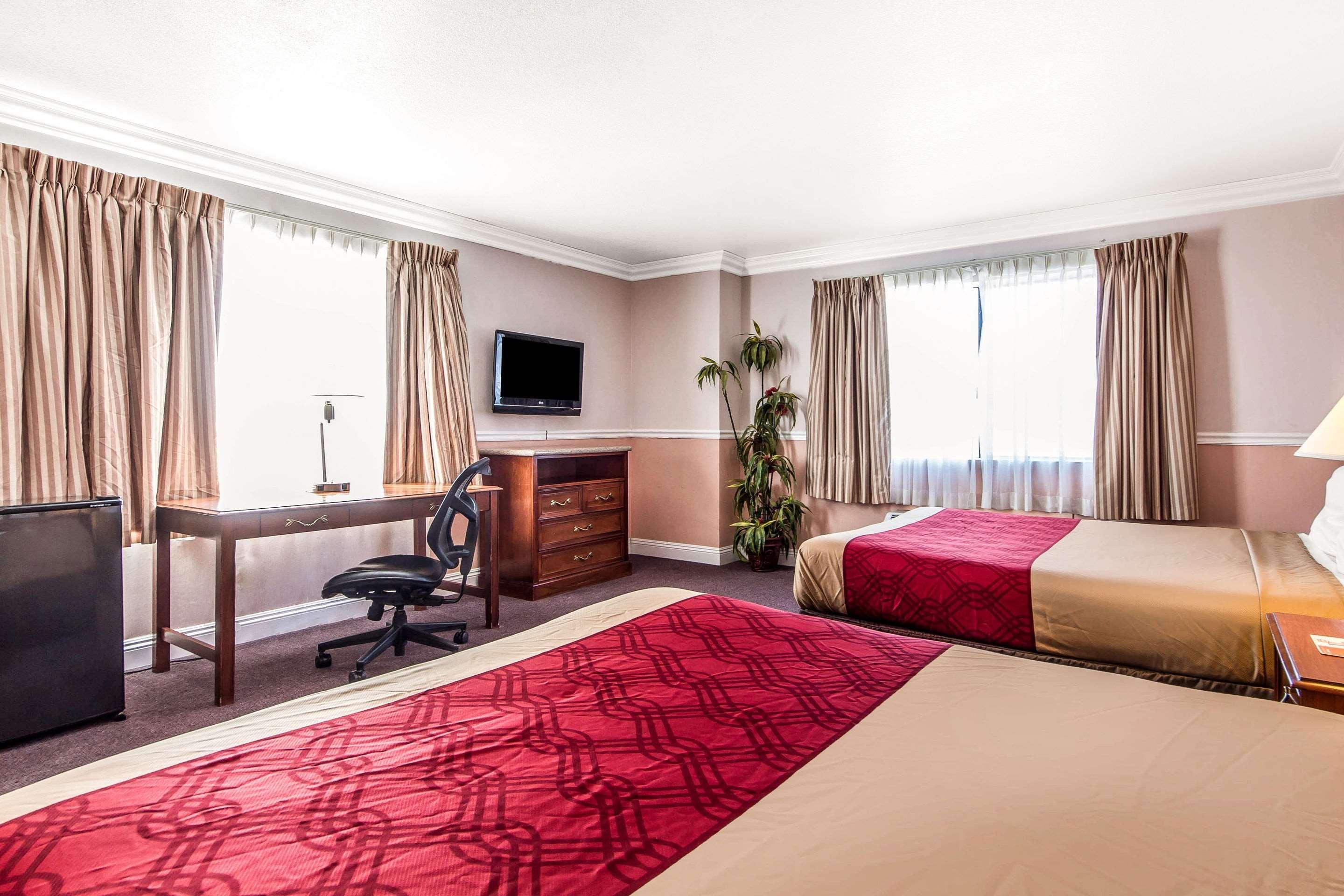 Econo Lodge Castro Valley I-580 Экстерьер фото