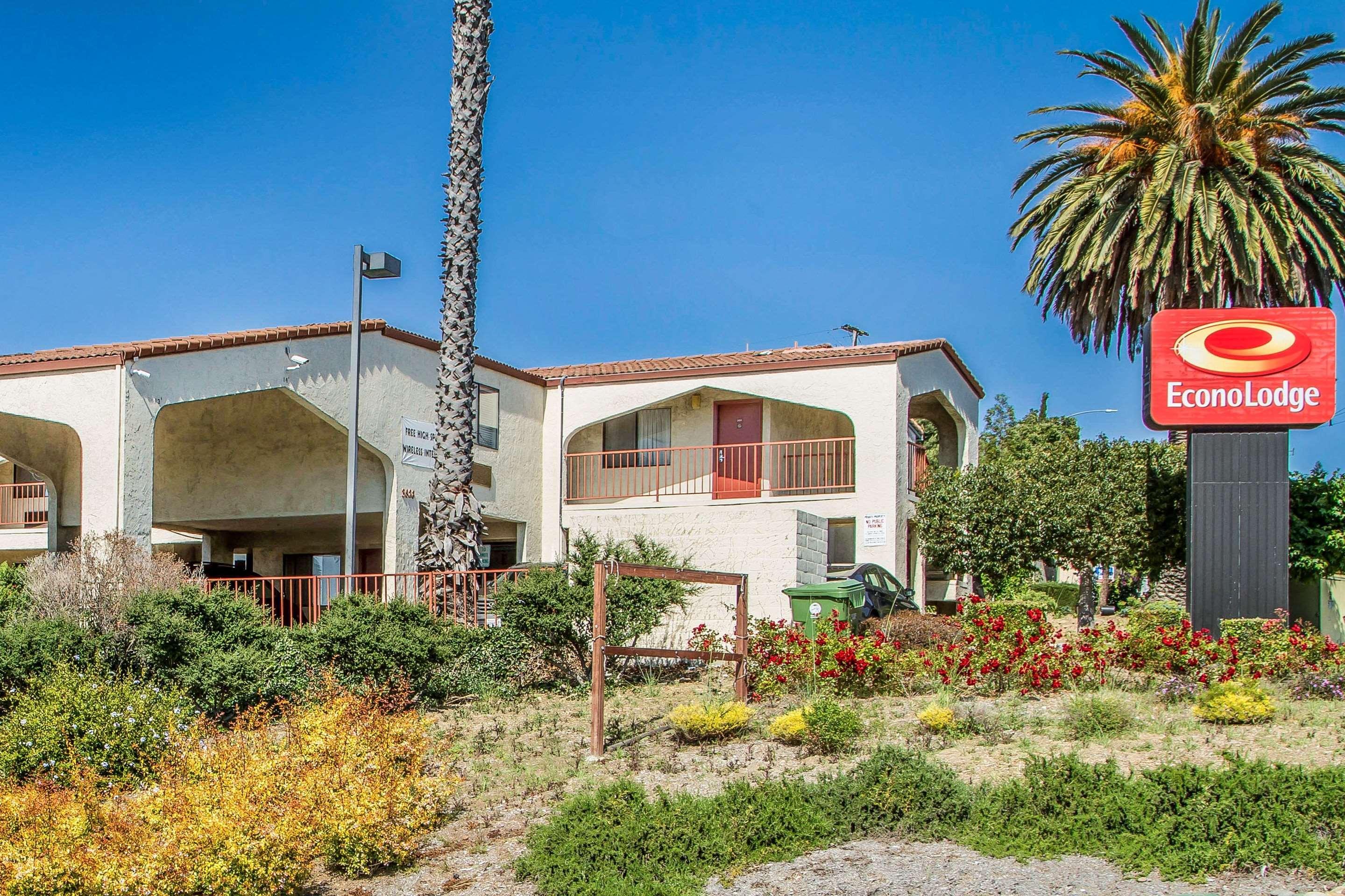 Econo Lodge Castro Valley I-580 Экстерьер фото