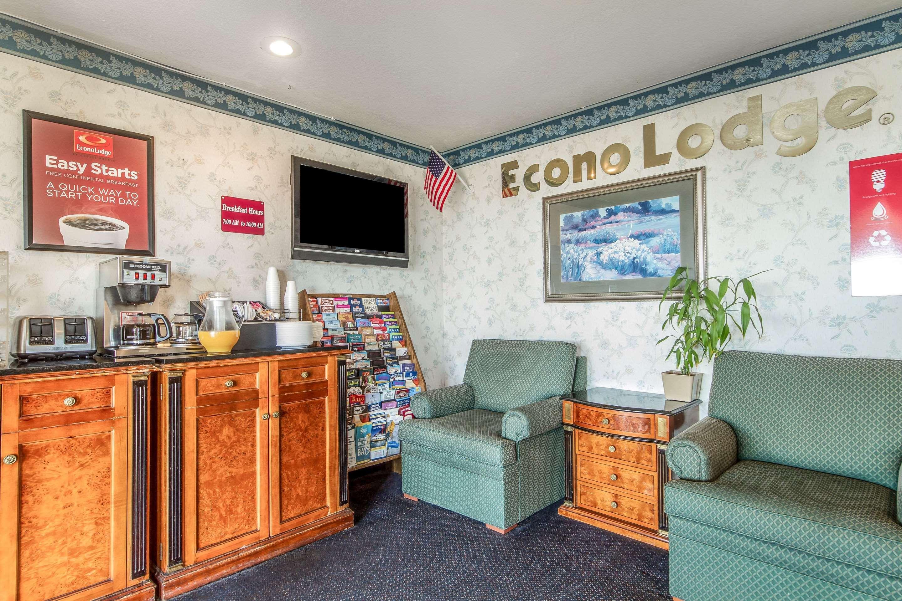 Econo Lodge Castro Valley I-580 Экстерьер фото