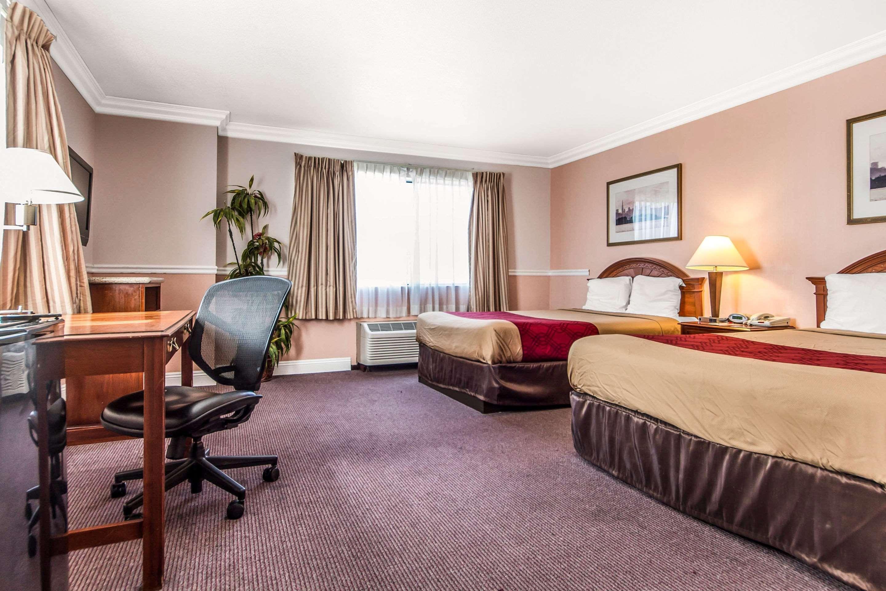 Econo Lodge Castro Valley I-580 Экстерьер фото