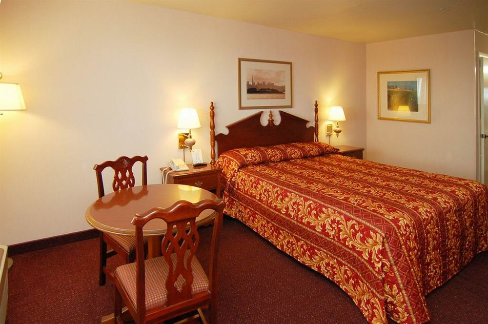 Econo Lodge Castro Valley I-580 Экстерьер фото