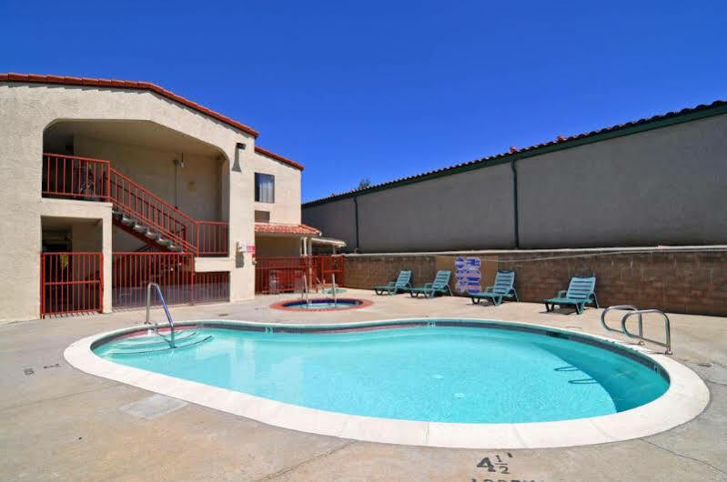 Econo Lodge Castro Valley I-580 Экстерьер фото